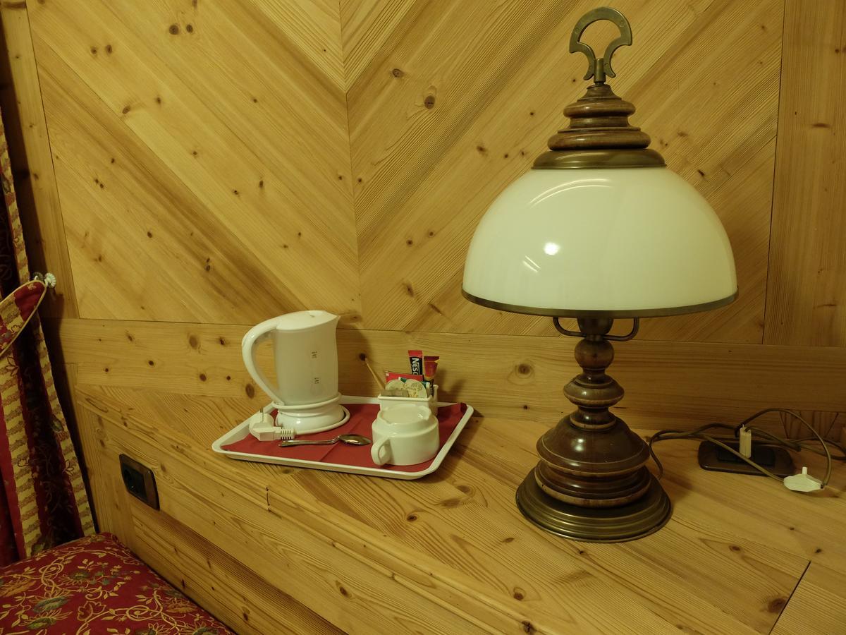 Hotel Fosson Breuil-Cervinia Eksteriør bilde